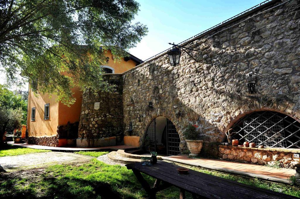 Вілла L'Antica Mola Castel Madama Номер фото